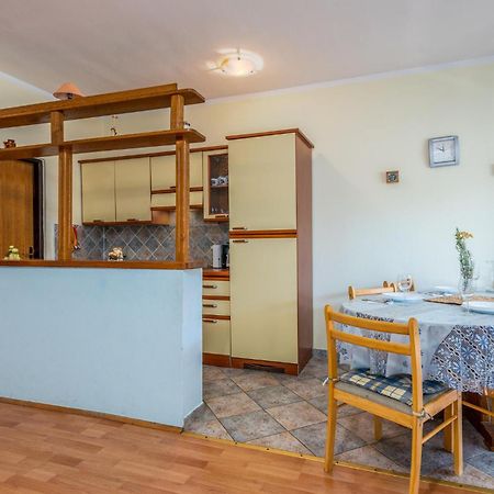 Beautiful Apartment In Pinezici With Wifi Luaran gambar