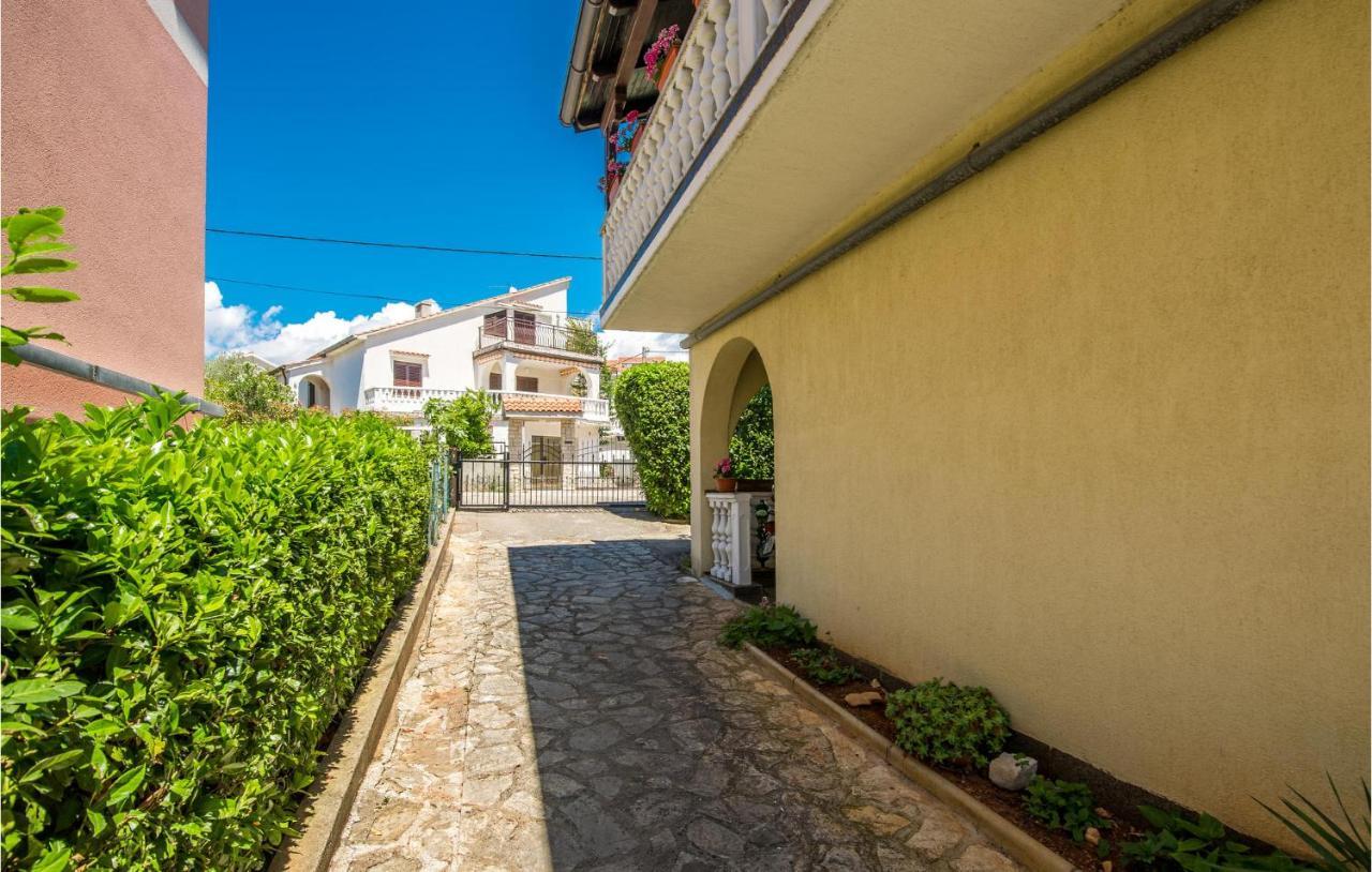 Beautiful Apartment In Pinezici With Wifi Luaran gambar