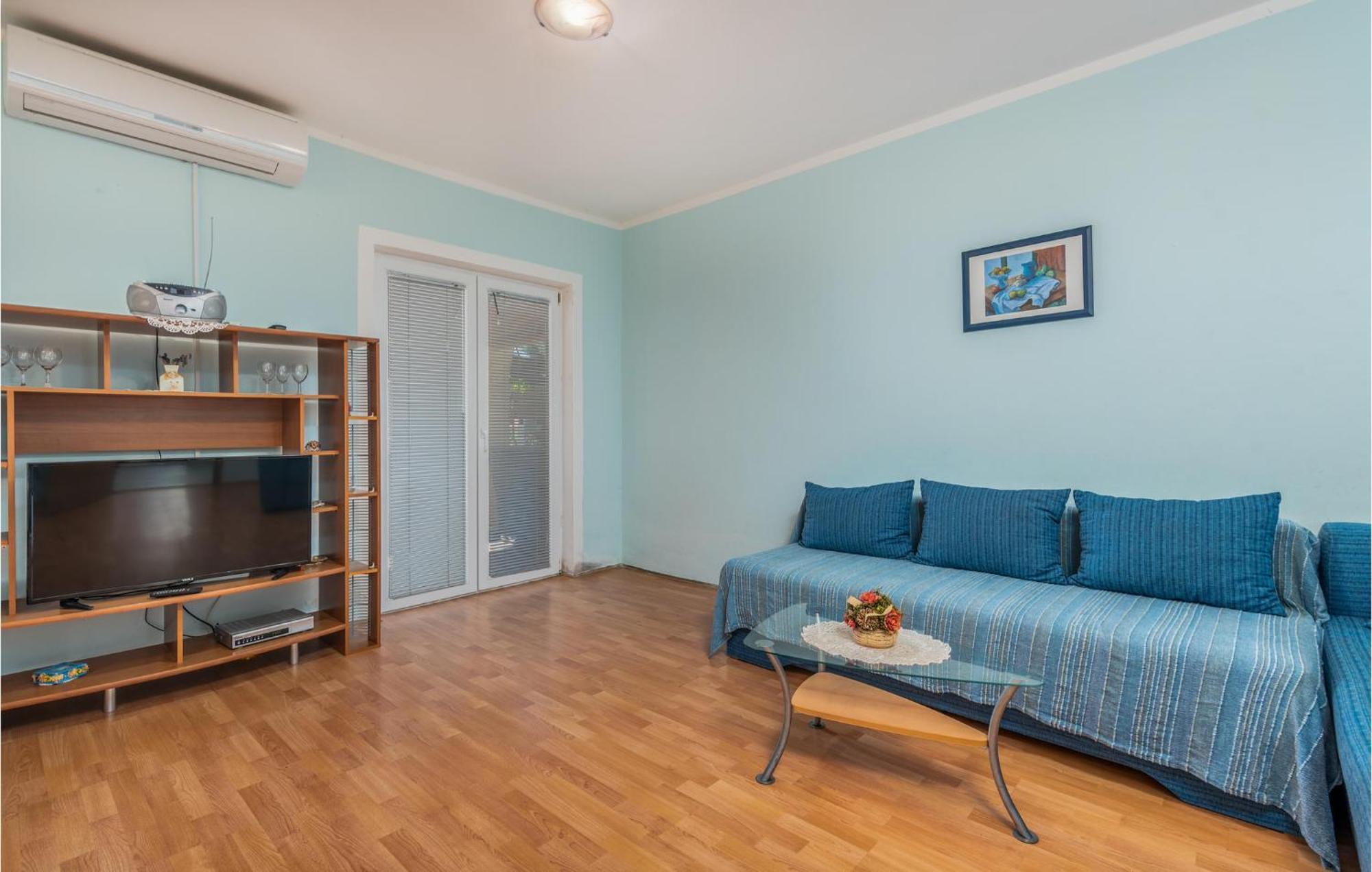 Beautiful Apartment In Pinezici With Wifi Luaran gambar