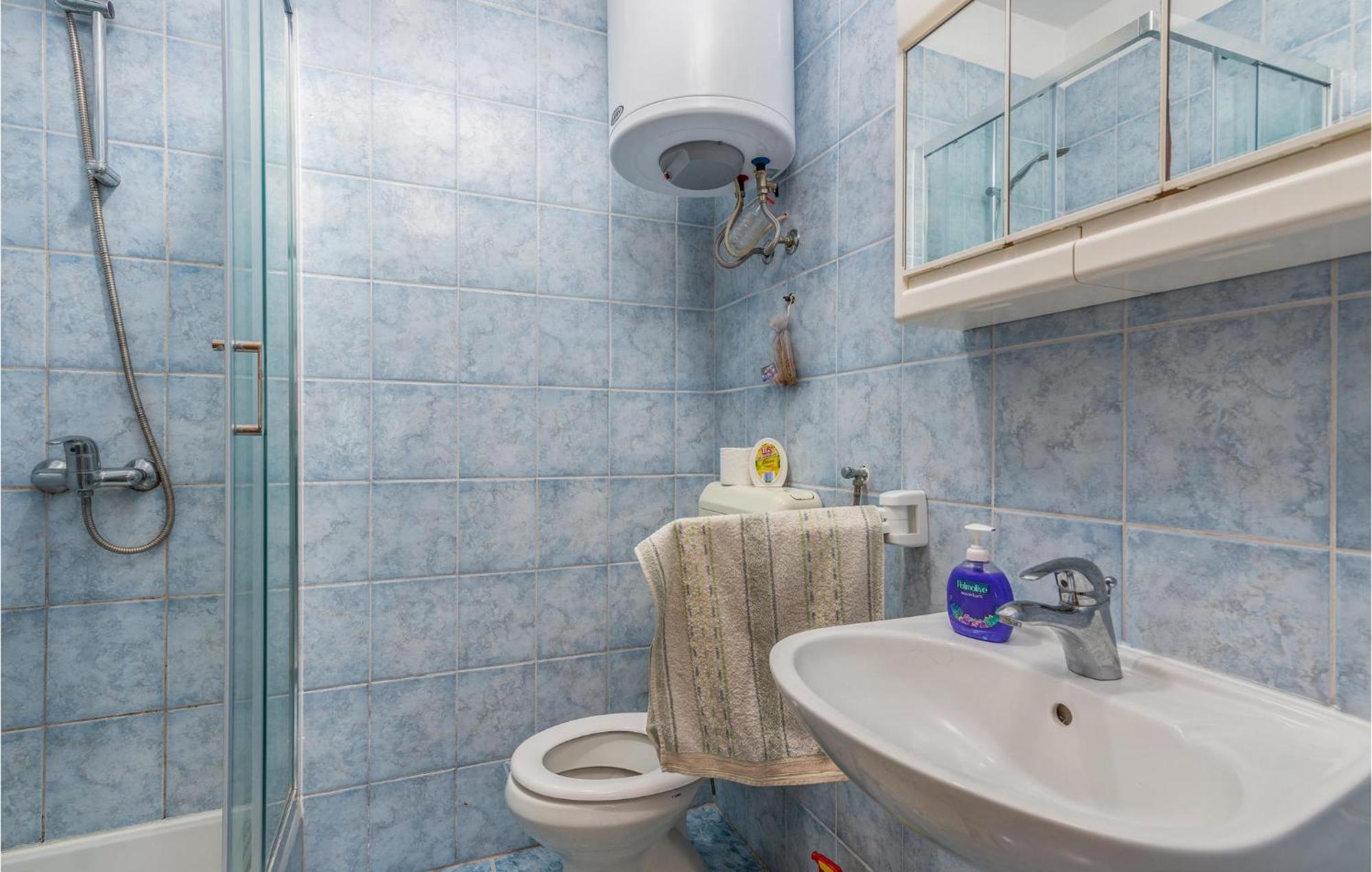 Beautiful Apartment In Pinezici With Wifi Luaran gambar