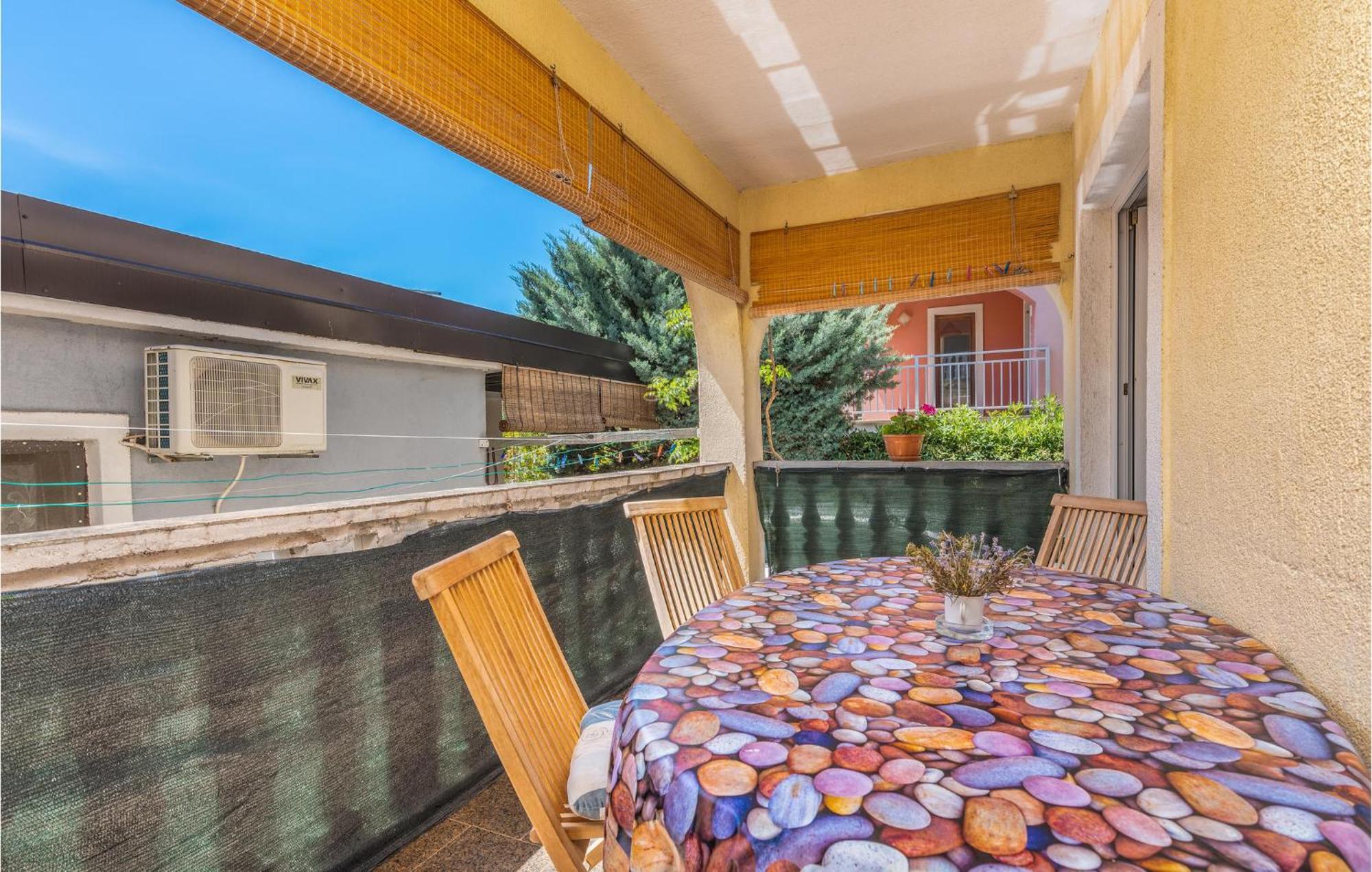 Beautiful Apartment In Pinezici With Wifi Luaran gambar